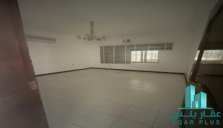 للايجار فيلا في الرفاع