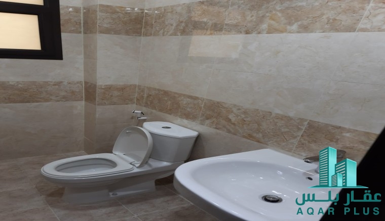 للبيع مبني مابين بلاد القديم 