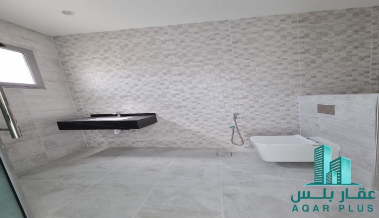 للبيع فيلا جديدة  في جد الحاج 