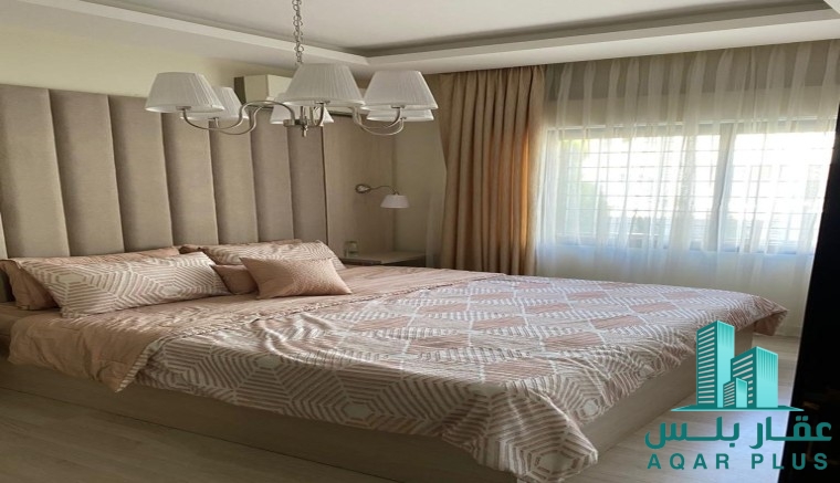 شقه مفروشه فاخره للايجار ارضيه