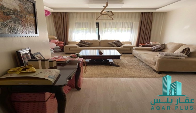 شقه مفروشه فاخره للايجار ارضيه