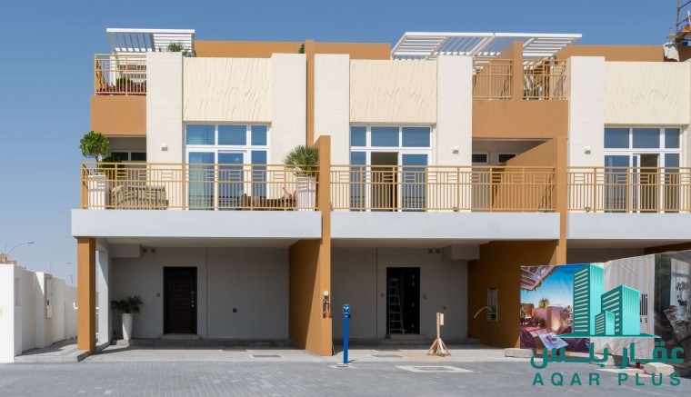  فلل جديدة للسكن و الاستثمار 