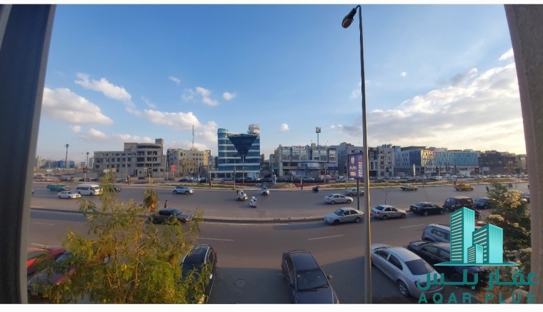 شقة للبيع التسعين الشمالى 