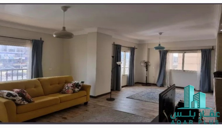 شقة للبيع التسعين الشمالى 