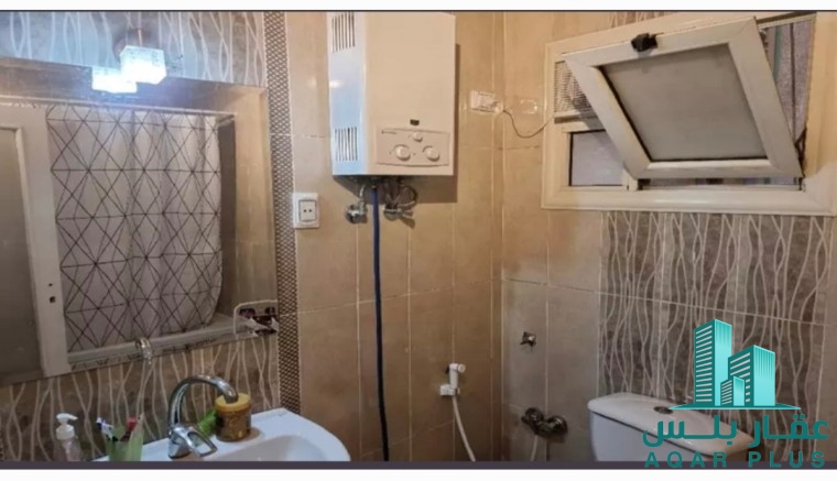 شقة للبيع التسعين الشمالى 