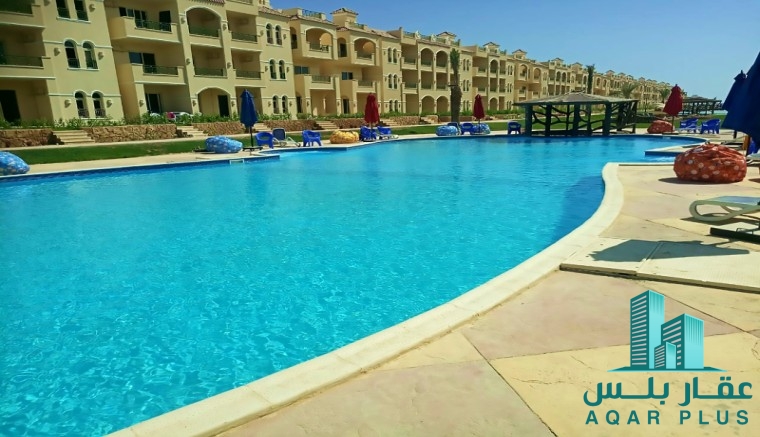 شاليه للبيع بالفرش ف بالم بيتش