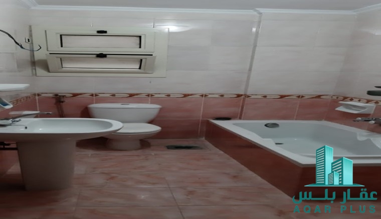 شقه مميزه مساحتها ١٥٥ متر على 