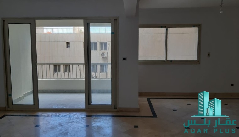 شقه مميزه مساحتها ١٥٥ متر على 