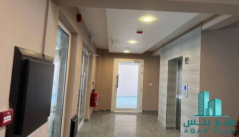 Elegant New Building For Sale 