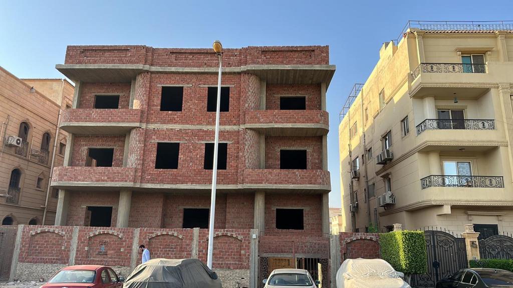بسعر لقطة الوحيدة علي حديقة بالنرجس 4