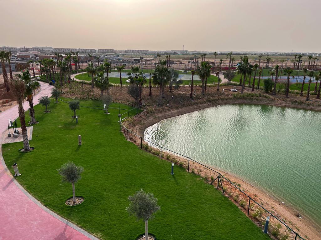 فيلل منطقة القدرة على شارع دبي العين