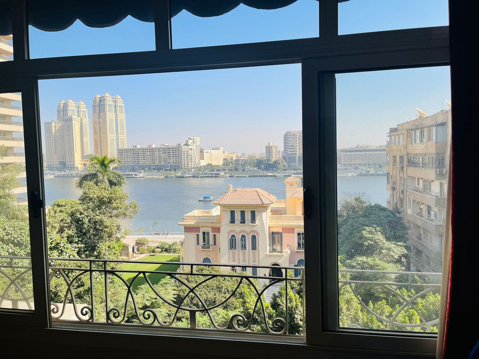 عقار بلس