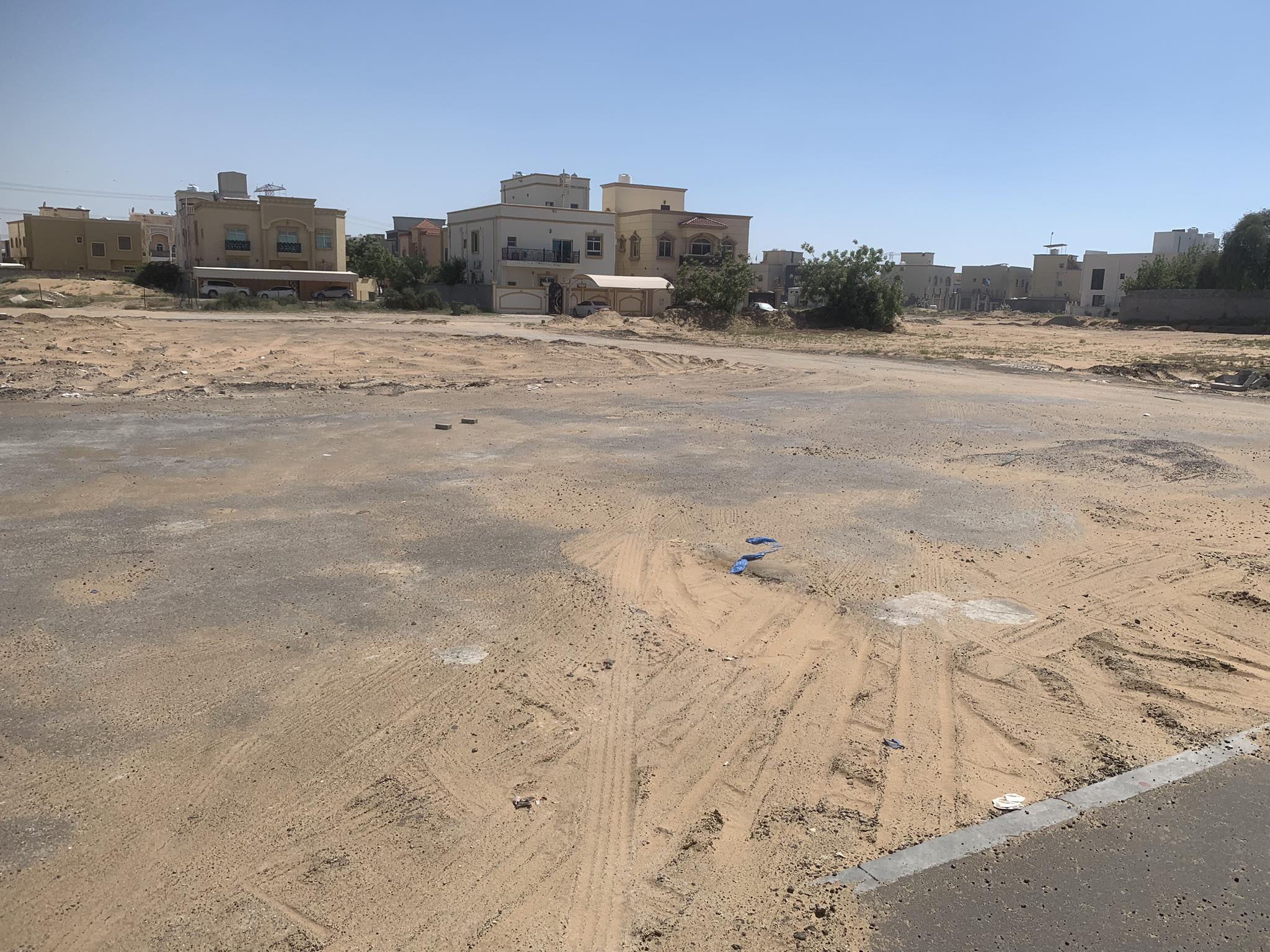 أراضي سكنية بموقع ممتاز بحي الياسمين