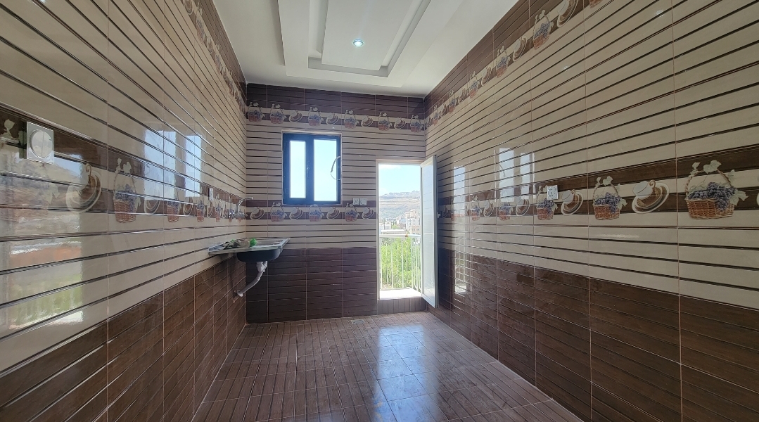 شقة للبيع في صنعاء حده جوار الطيران المدني