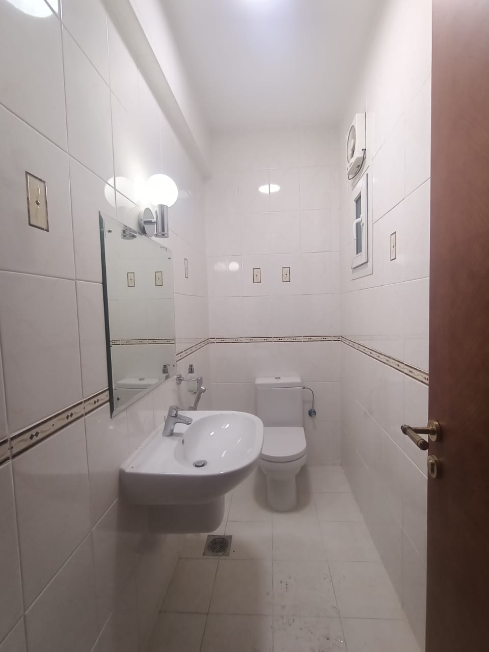 سكن للايجار مسقط الخوير