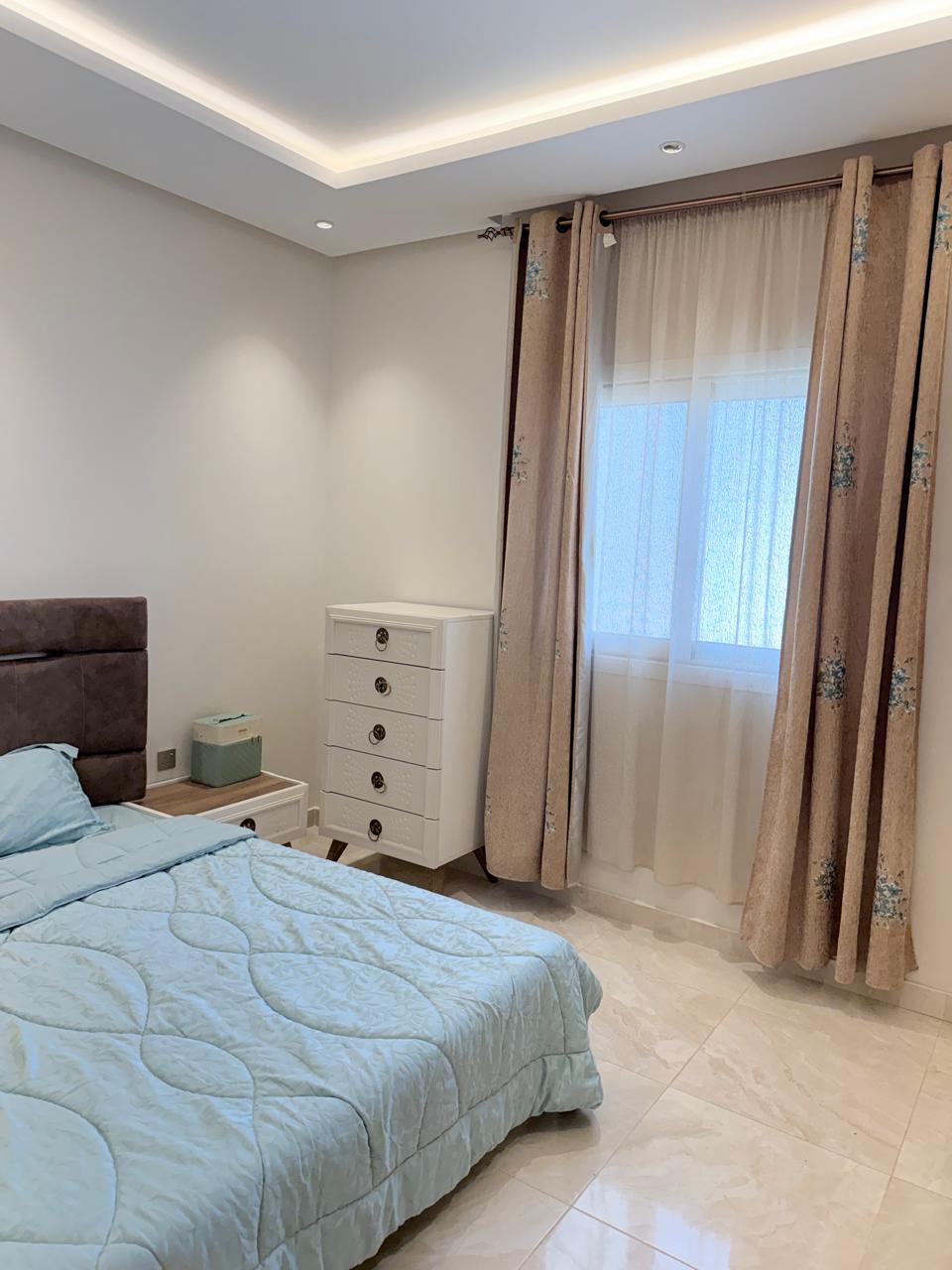 🏡 شقة فاخرة مفروشة بالكامل للإيجار – حي الزهراء، جدة 🌇