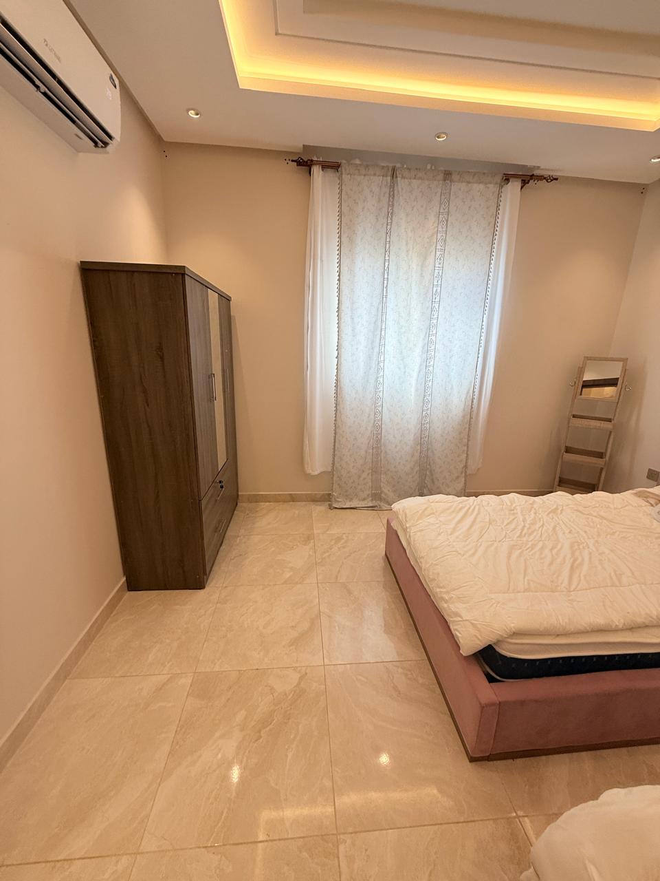 🏡 شقة فاخرة مفروشة بالكامل للإيجار – حي الزهراء، جدة 🌇