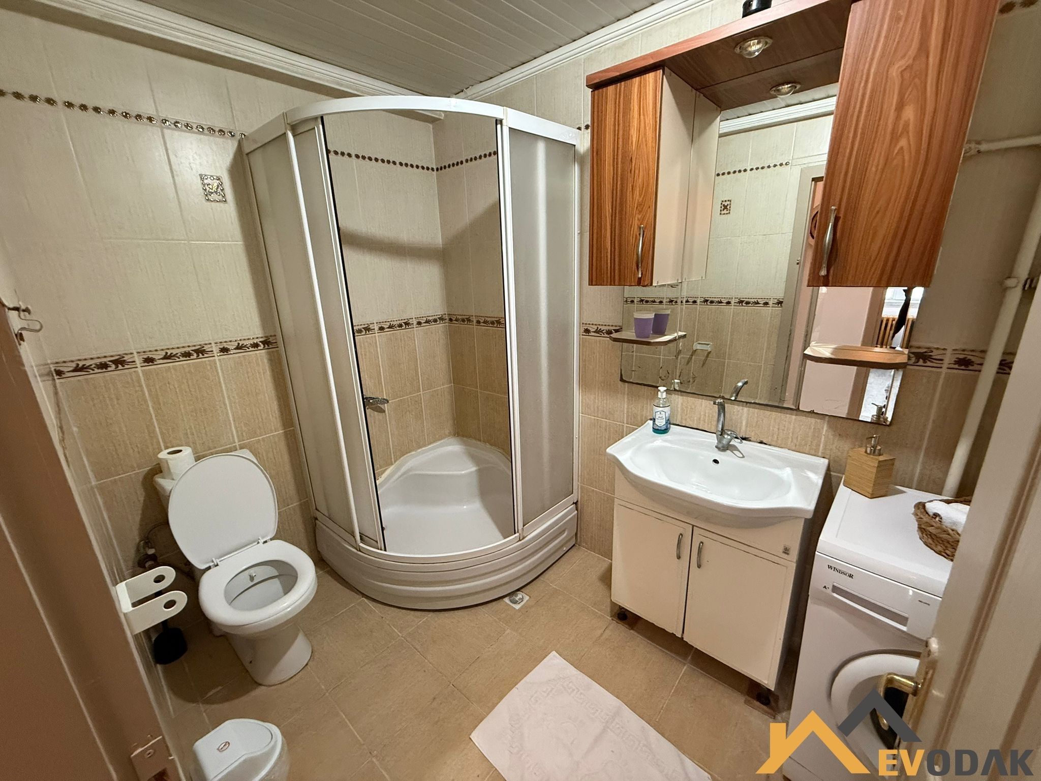 شقة مفروشة للإجار  بالقرب من مستشفى كورو في أنقرة في تركيا