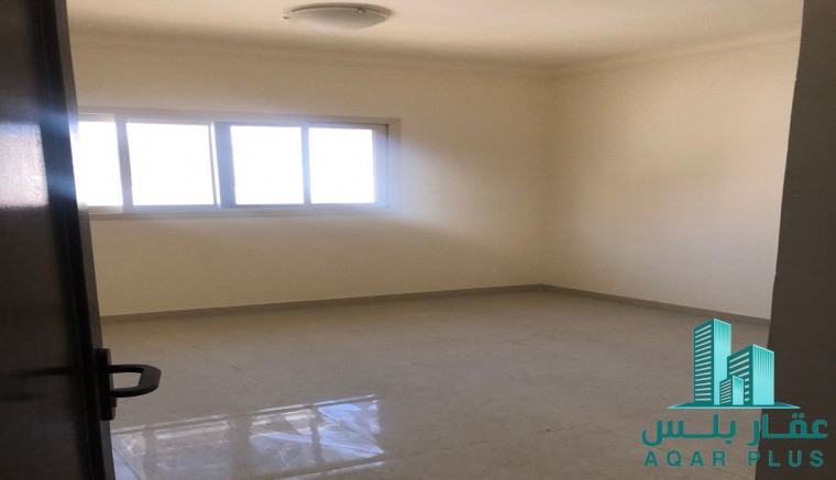 بنايه للبيع بالمجرة الشارقة 