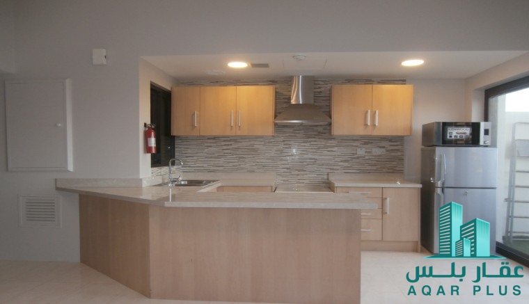 شقة اوشالية للبيع في جزر امواج