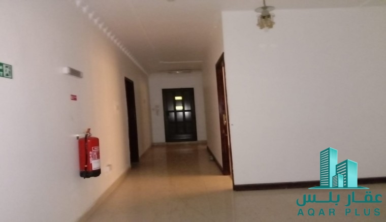 فيلا للإيجار في الرفاع الشرقي