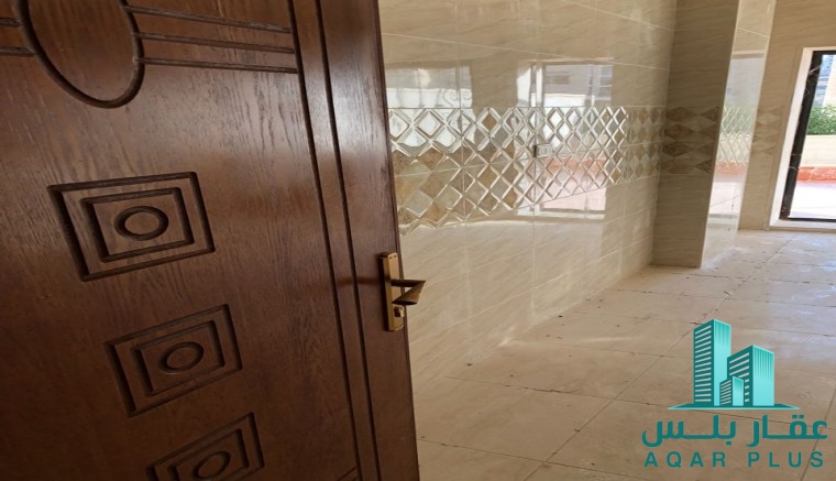 شقة ارضيه جديده لم تسكن للبيع 