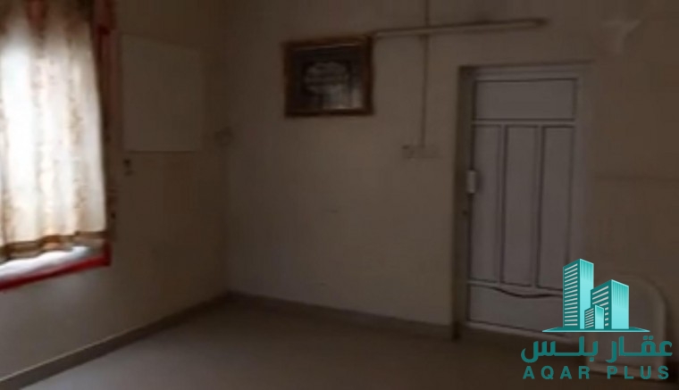 منزل في مدينة عيسى للبيع 