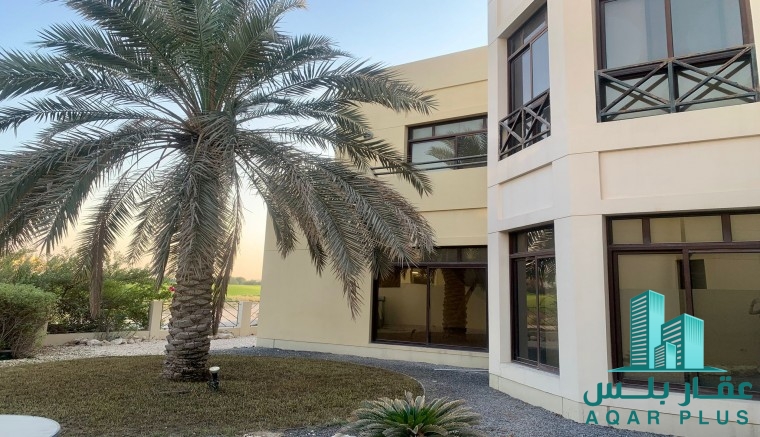 للإيجار فيلا راقية في رفاع فيو