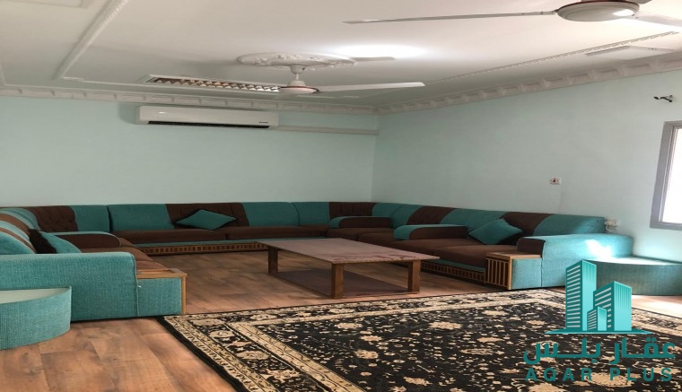 منزل في الرفاع الشرقي للبيع