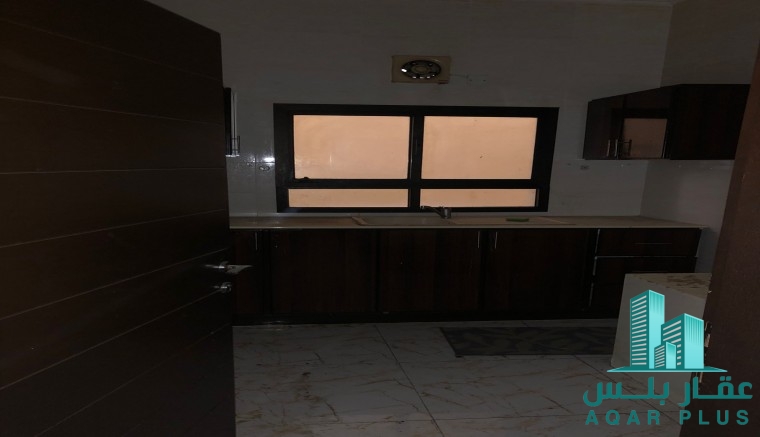 للإيجار شقة في الرفاع الشرقي 