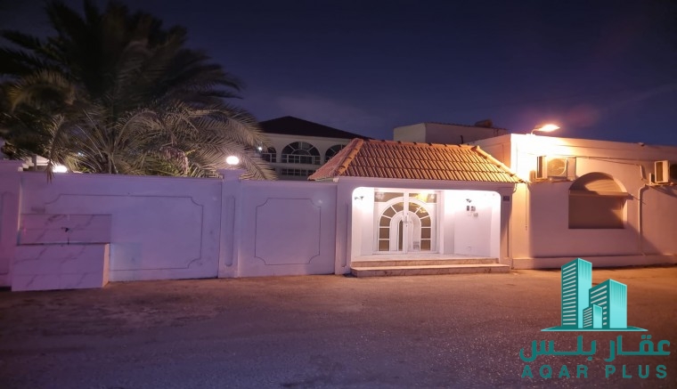 للإيجار فيلا في الرفاع الغربي 