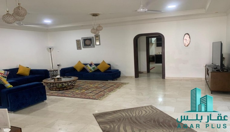 للبيع فيلا راقية في سند 