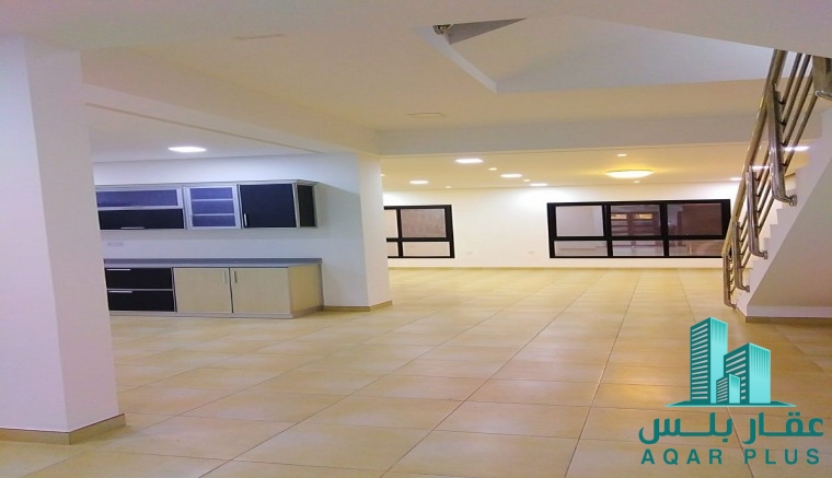 للبيع فيلا راقية في سند