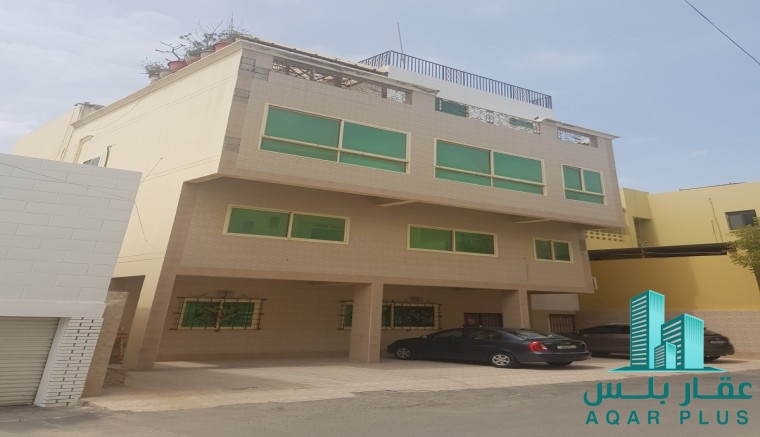 للبيع بناية استثمارية في الحد