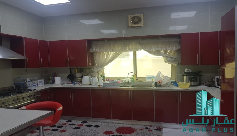 للبيع بناية استثمارية في الحد