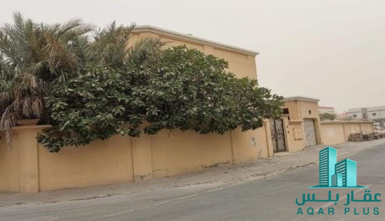 للبيع فيلا راقية في سار 