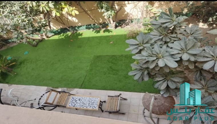 للبيع فيلا راقية في سار 